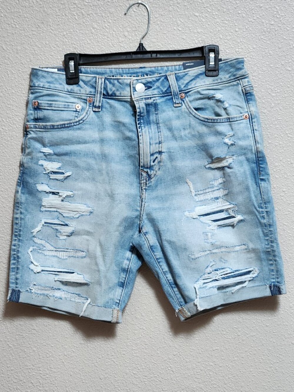 AMERICAN EAGLE Men's Jean Shorts Airflex+ At the Knee - Sz 32 - NWT NEW